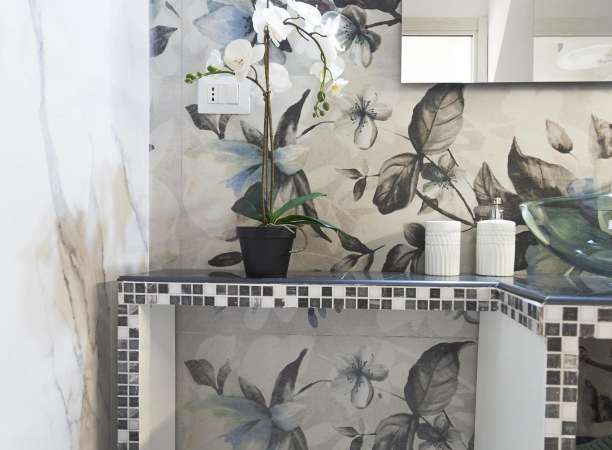 Myhome Taccioli Wellbeing Milano Exterior foto